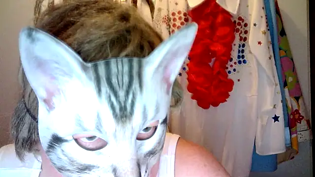 Snapshot of Sigorius chatting on 01.05.25 Sigorius online show from 01.05.25