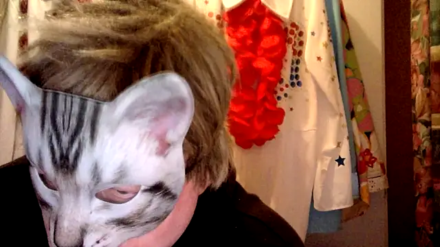 Snapshot of Sigorius chatting on 01.06.25 Sigorius online show from 01.06.25