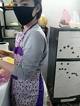 I AM NOT A SLUT online show from 10.24.25