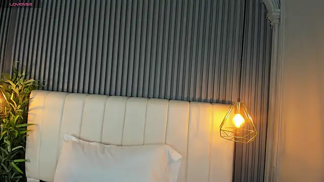 SaraRiley online show from 12.01.25