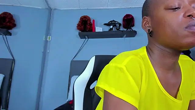 Coco Kiss online show from 03.17.26