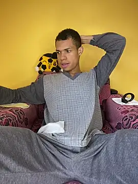 MoiseXxx 777 online show from 01.17.25