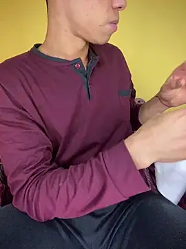 MoiseXxx 777 online show from 01.18.25