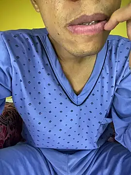 MoiseXxx 777 online show from 02.28.25