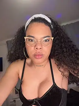 naomikandra online show from 12.03.25