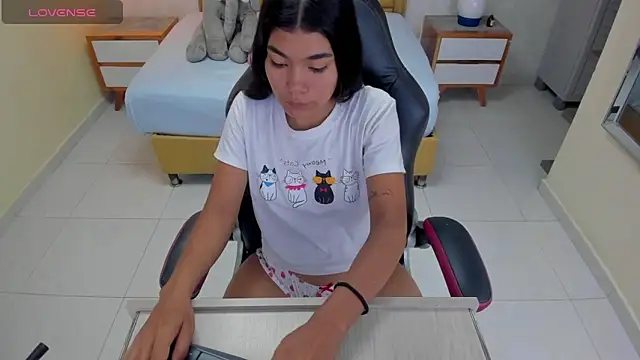 MILEY JOAS2 online show from 03.11.25