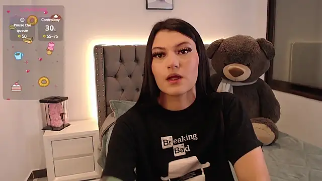 Snapshot of Nicols66 chatting on 03.08.25 Nicols66 online show from 03.08.25