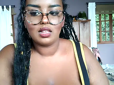 Snapshot of SiminFox chatting on 04.06.26 SiminFox online show from 04.06.26