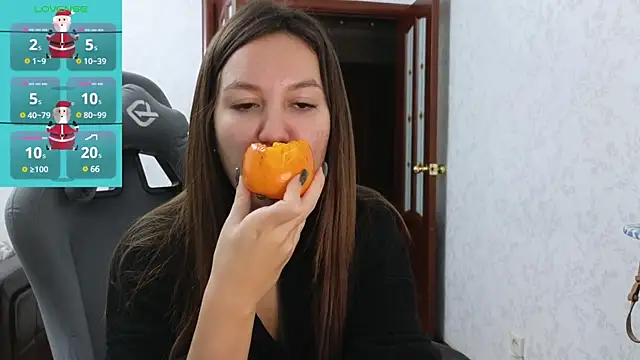 Nelly Fischer online show from 01.06.25