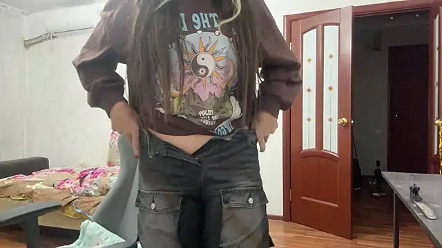 Nelly Fischer online show from 02.22.25