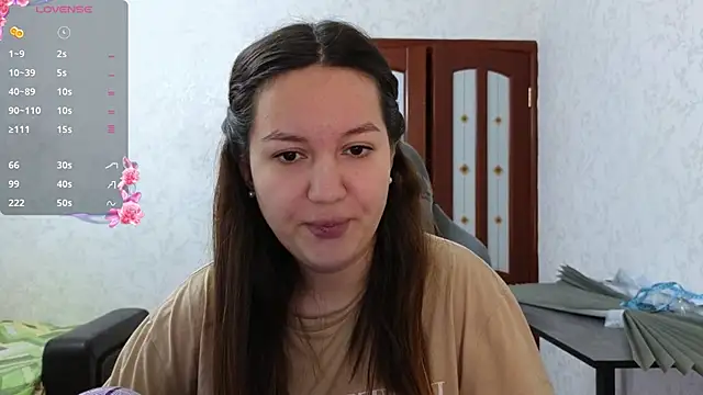 Snapshot of Nelly_Fischer chatting on 04.25.26 Nelly Fischer online show from 04.25.26