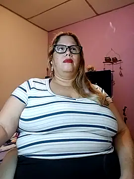 EllisW8 online show from 02.11.26