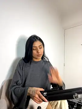 Snapshot of ananya_sex1 chatting on 11.21.25 ananya sex1 online show from 11.21.25