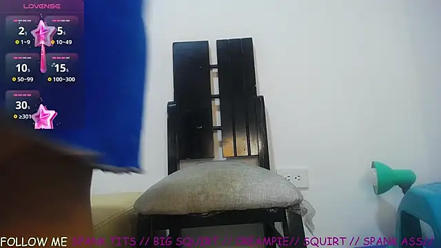 vegalaura   online show from 06.17.26