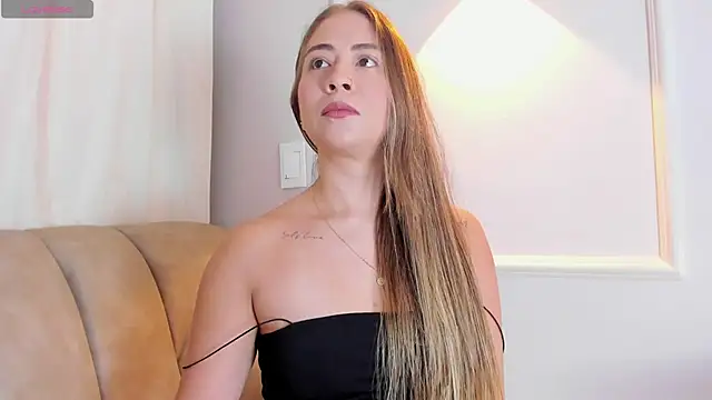 Lia walton online show from 12.15.24