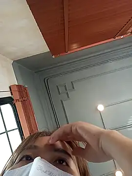 Snapshot of Michiko1 chatting on 12.18.25 Michiko1 online show from 12.18.25