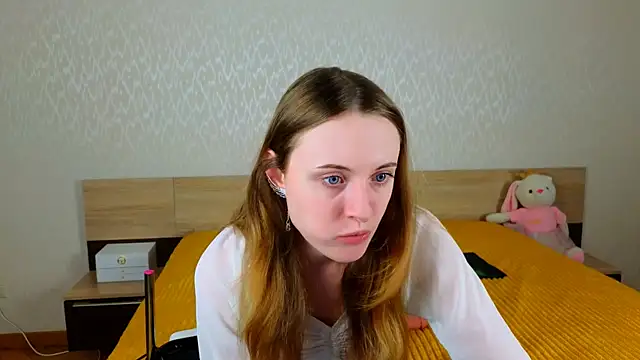 Snapshot of Cowell_Adelina chatting on 02.07.26 Cowell Adelina online show from 02.07.26