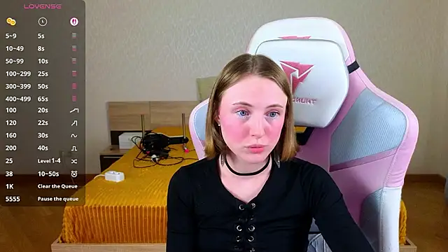 Snapshot of Cowell_Adelina chatting on 03.23.26 Cowell Adelina online show from 03.23.26