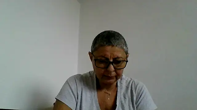 Snapshot of roseblak42 chatting on 11.24.25 roseblak42 online show from 11.24.25