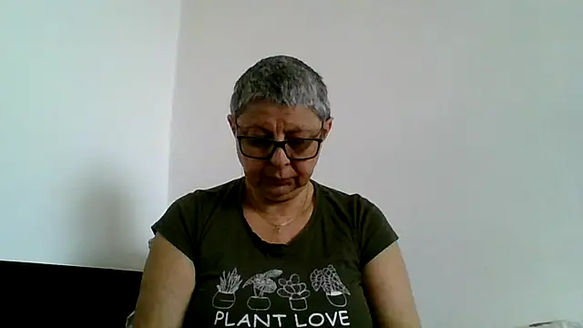 roseblak42 online show from 04.29.26