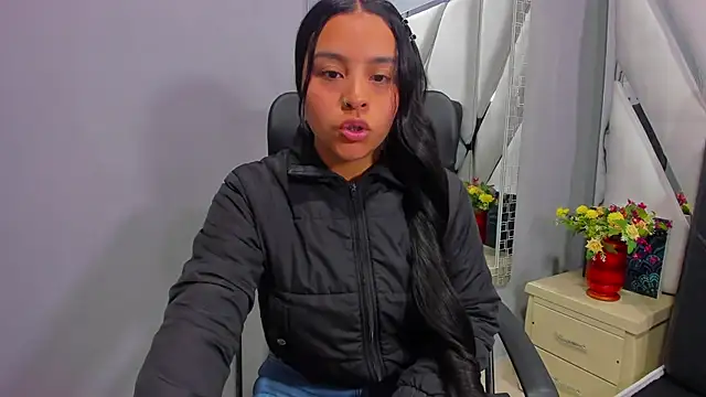 Snapshot of Catalina_naugthy chatting on 02.19.25 Catalina naugthy online show from 02.19.25