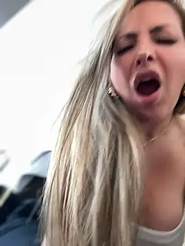  Abril-Office1 online show from 02.27.26