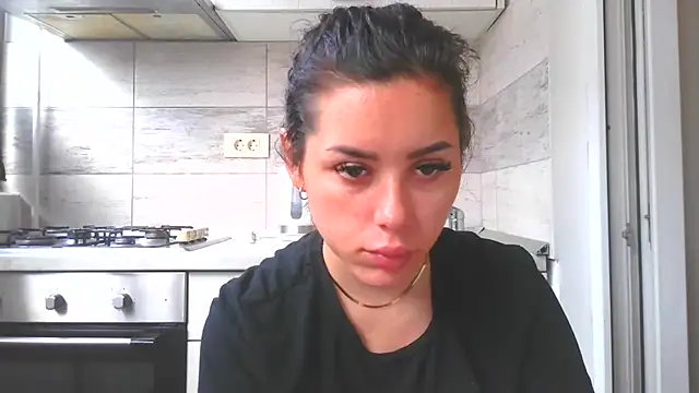 LovelyJulliette online show from 11.12.25