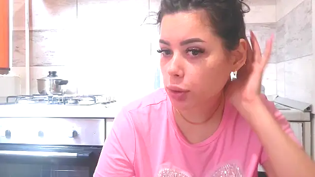 LovelyJulliette online show from 01.16.26