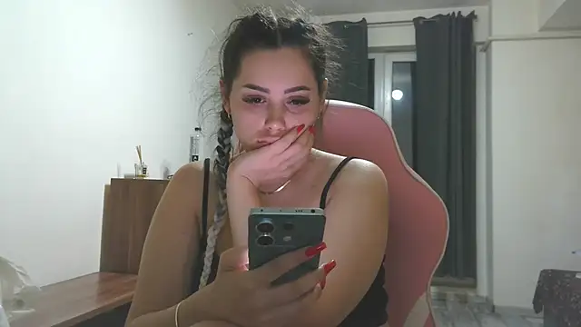 LovelyJulliette online show from 07.05.26