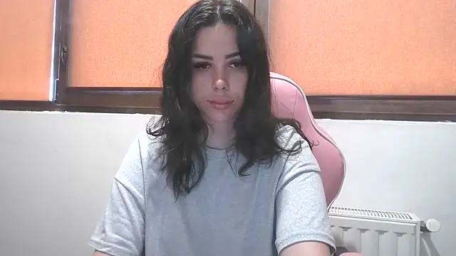 LovelyJulliette online show from 07.19.26