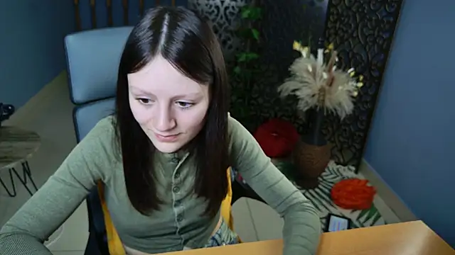 VeliraBraitberg online show from 12.27.24