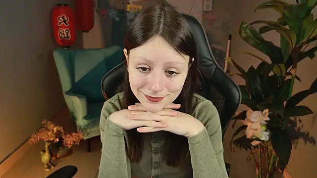 VeliraBraitberg online show from 01.25.25