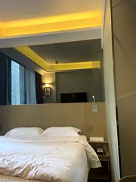 Snapshot of cokezero1668 chatting on 11.14.25 cokezero1668 online show from 11.14.25