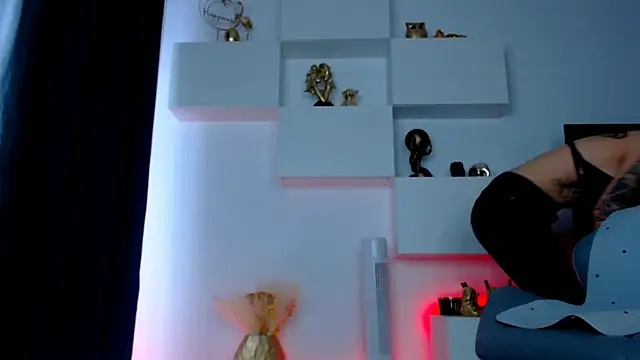 arianatattoos online show from 09.22.25