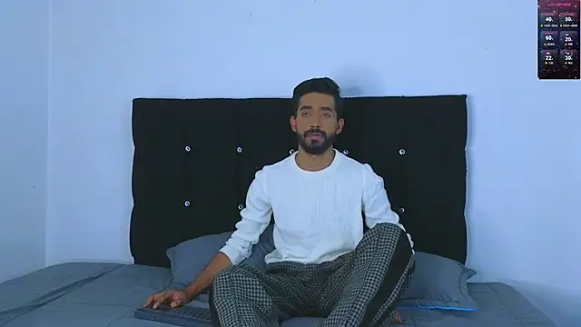 Snapshot of dereck_hotsoon chatting on 01.30.25 dereck hotsoon online show from 01.30.25