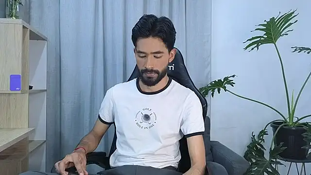 Snapshot of dereck_hotsoon chatting on 02.27.25 dereck hotsoon online show from 02.27.25