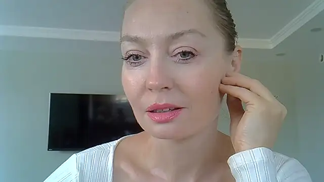Snapshot of ZarinaSwift chatting on 07.11.26 ZarinaSwift online show from 07.11.26