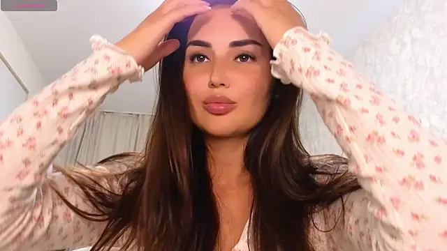 LaraSkinny online show from 10.02.25