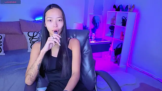  MIURA  online show from 11.14.25