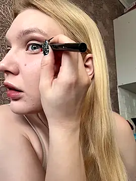 AmmyHot online show from 10.31.25