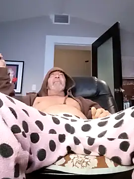 Hotbodyscottie online show from 02.18.25