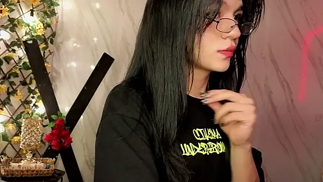 Snapshot of jeimy_garcia chatting on 02.18.26 jeimy garcia online show from 02.18.26