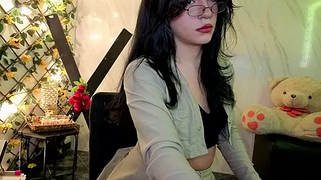 Snapshot of jeimy_garcia chatting on 05.19.26 jeimy garcia online show from 05.19.26
