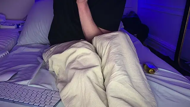 Snapshot of CupidZass chatting on 02.19.26 CupidZass online show from 02.19.26