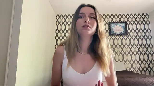 Snapshot of SirenaBelle chatting on 12.13.24 SirenaBelle online show from 12.13.24