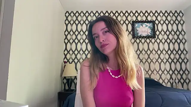 Snapshot of SirenaBelle chatting on 01.18.25 SirenaBelle online show from 01.18.25