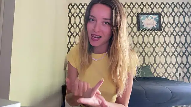 Snapshot of SirenaBelle chatting on 01.21.25 SirenaBelle online show from 01.21.25