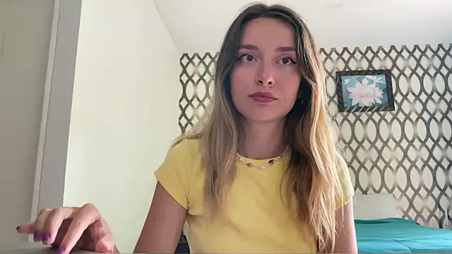 Snapshot of SirenaBelle chatting on 02.06.25 SirenaBelle online show from 02.06.25