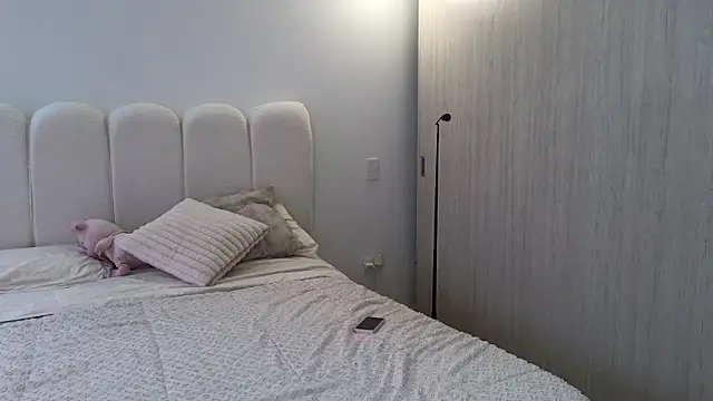 Snapshot of Celeste_Tailor_ chatting on 03.04.26 Celeste Tailor online show from 03.04.26