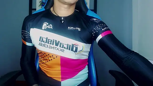 Snapshot of Mistress_dominick chatting on 02.18.26 Mistress dominick online show from 02.18.26